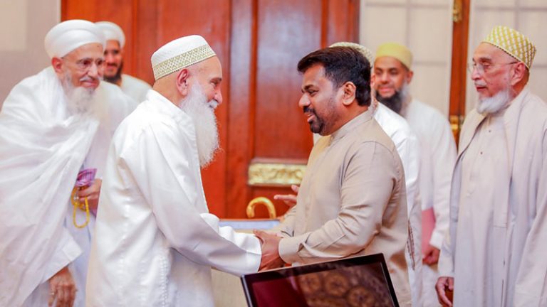 His Holiness Dr Syedna Mufaddal Saifuddin Saheb meets Sri Lanka President Anura Kumara Dissanayake in Colombo