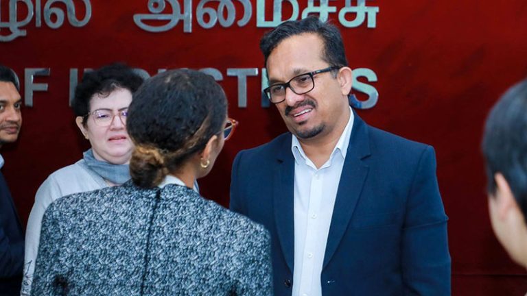 Minister Sunil Handunnetti