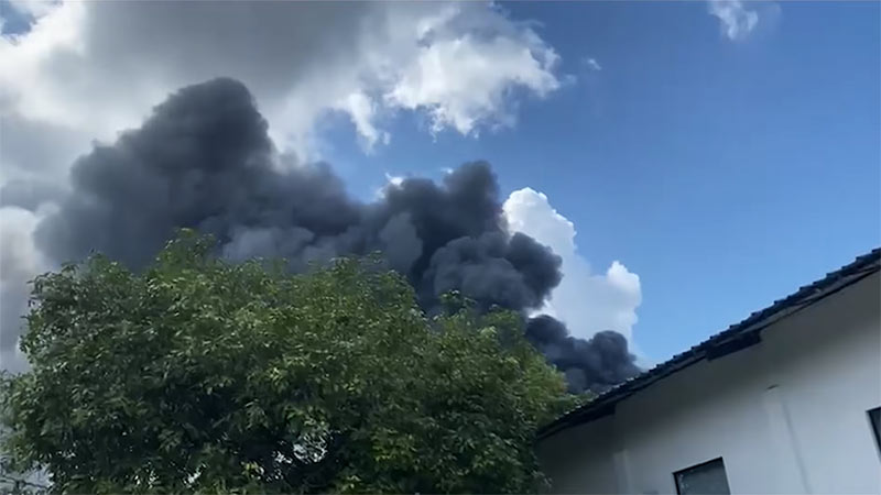 Fire breaks out at helmet factory in Homagama