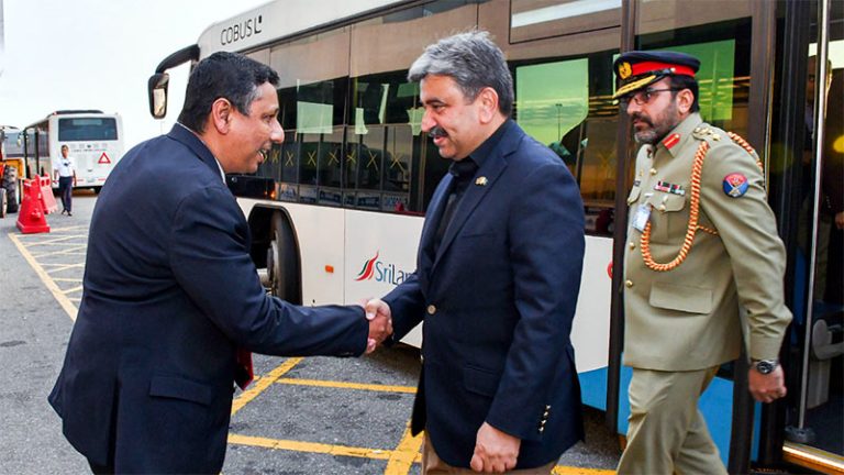 Pakistan Defence Secretary Muhammad Ali welcomed by Harsha Vithanaarachchi at Bandaranaike International Airport in Katunayake, Sri Lanka