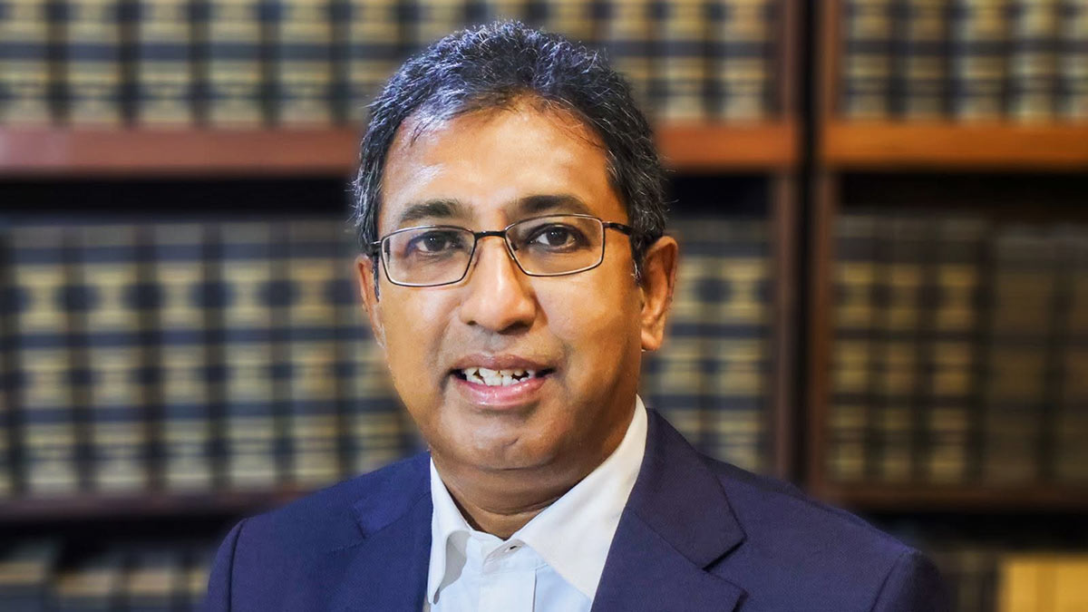 Dr. Harsha de Silva
