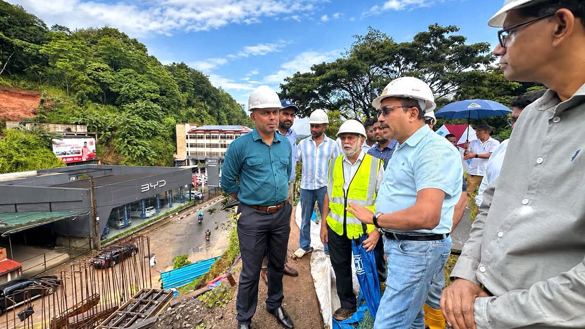 Minister Bimal Rathnayake inspecting construction work at the Mahaiyawa underpass in Kandy