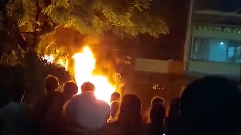 Fire at Soysapura housing scheme in Moratuwa