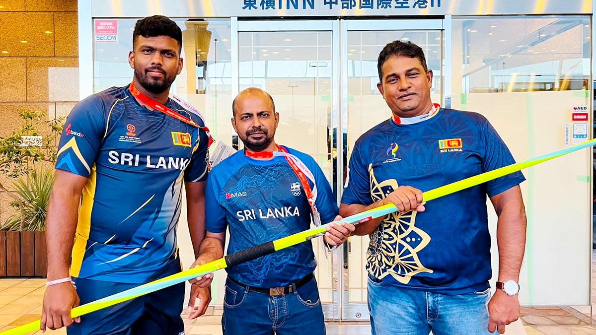 Rumesh Tharanga Pathirage receives his new javelin in Japan ahead of the Asian Games
