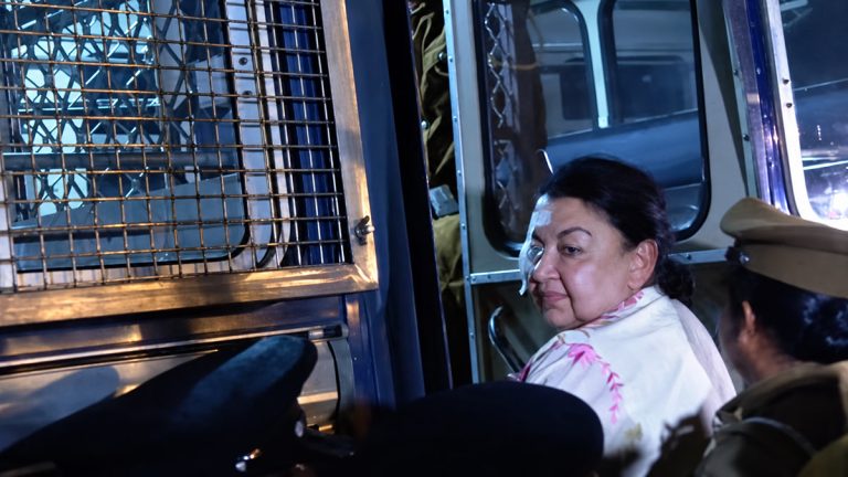 Shiranthi Rajapaksa steps into a prison bus after appearing before the Colombo Chief Magistrate’s Court